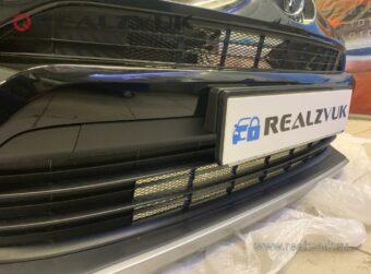 Сетка на Toyota Rav4